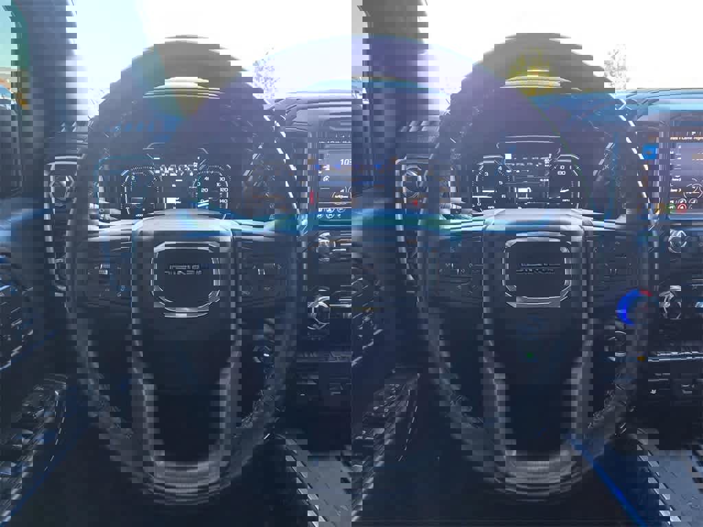 Used 2021 GMC Sierra 1500 Denali w/ Denali Premium Package image 21