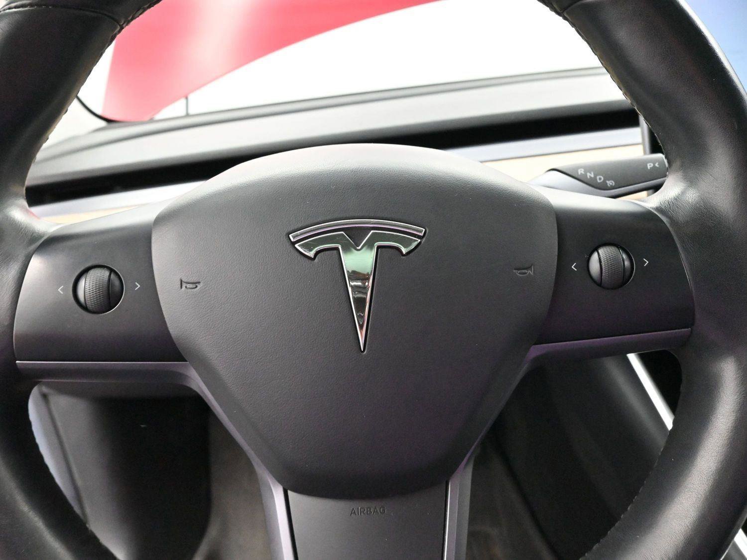 Used 2018 Tesla Model 3 Long Range image 17