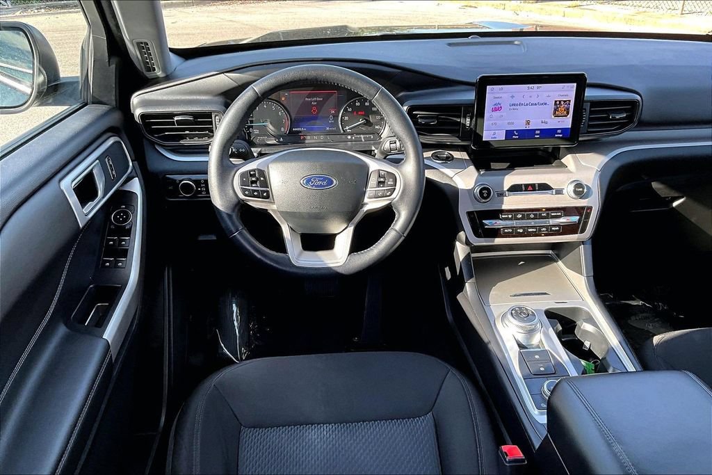 Certified 2023 Ford Explorer XLT AWD/4WD image 5