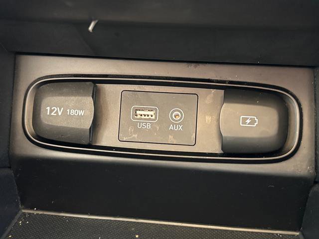 Used 2019 Hyundai Santa Fe Limited image 27