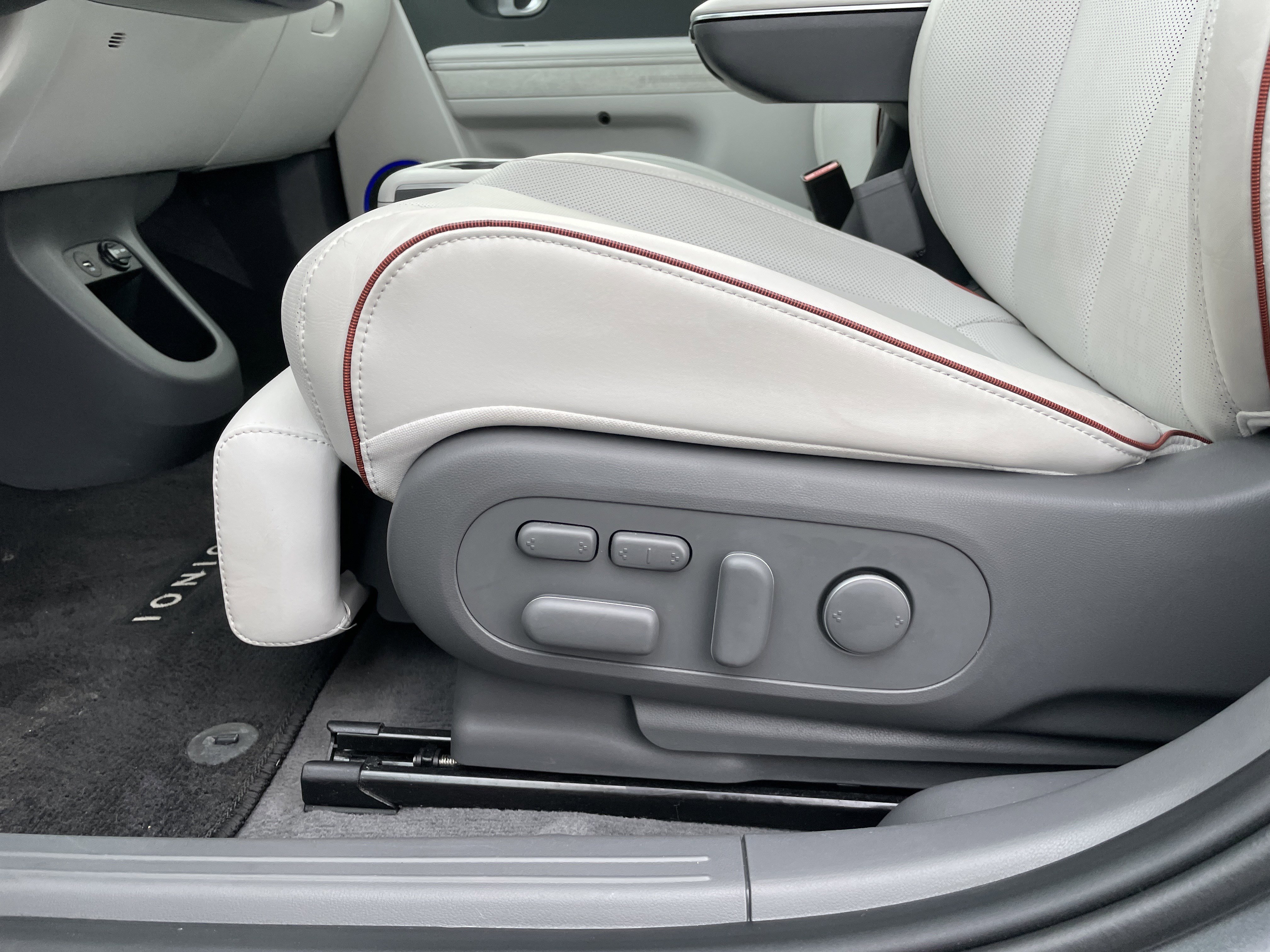 Used 2023 Hyundai Ioniq 5 Limited image 43