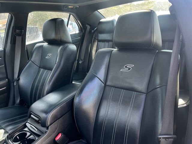 Used 2023 Chrysler 300 S image 6