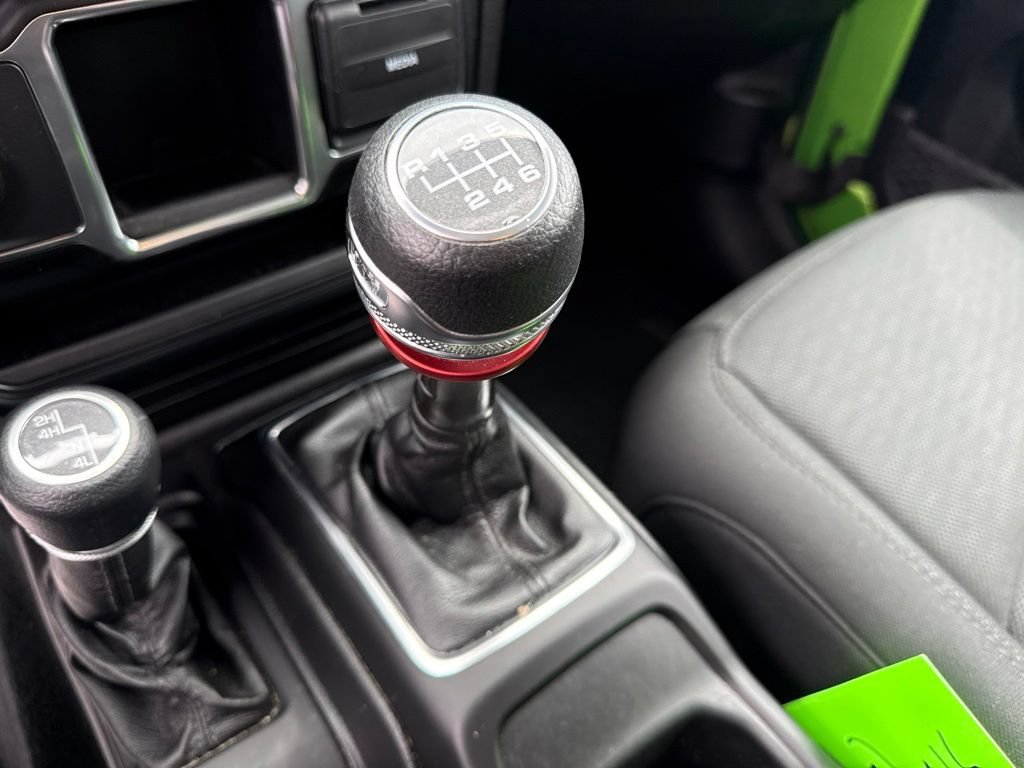 Used 2019 Jeep Wrangler Sport AWD/4WD image 26