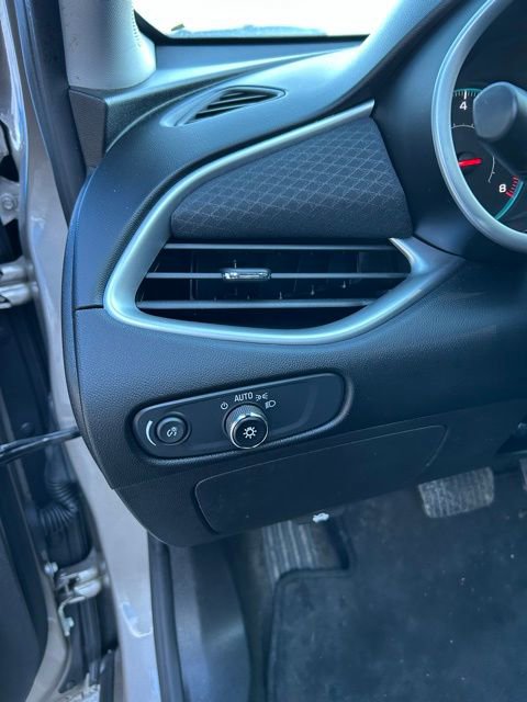 Used 2024 Chevrolet Malibu LT image 12