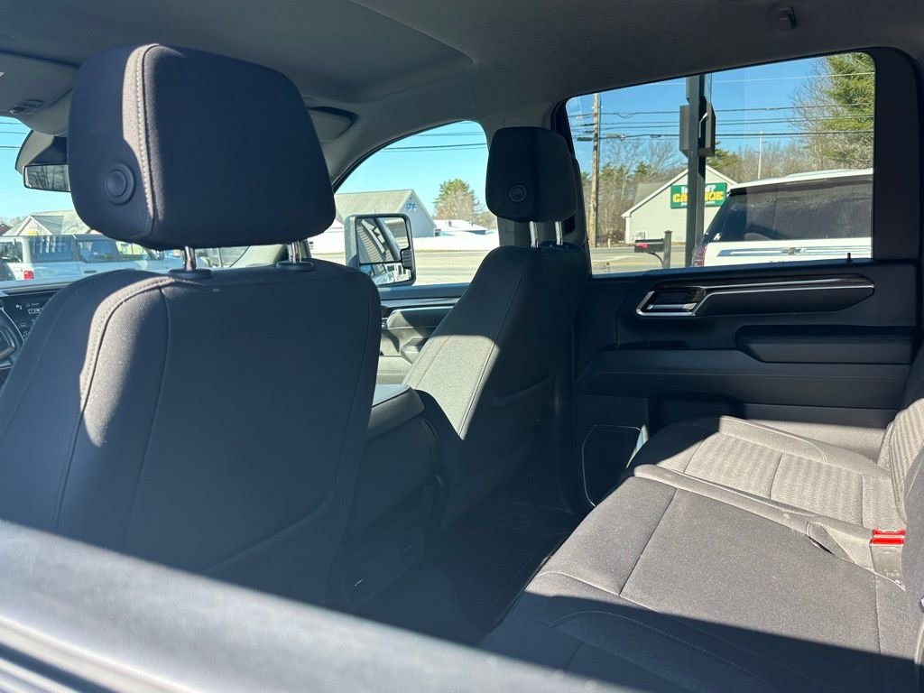 Used 2024 Chevrolet Silverado 2500 LT image 19
