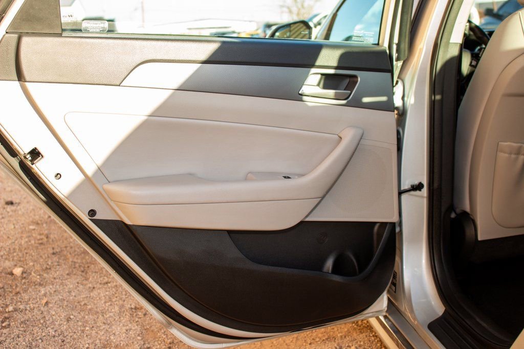 Used 2016 Hyundai Sonata SE image 21