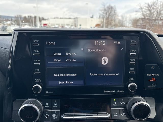 Used 2021 Toyota Highlander LE image 31