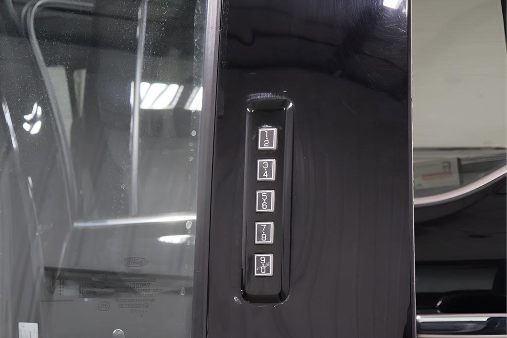 Used 2021 Ford F150 Lariat w/ Equipment Group 502A High image 45