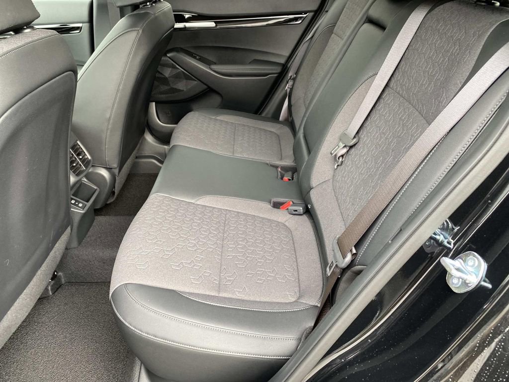 New 2026 Kia Seltos S AWD/4WD image 7