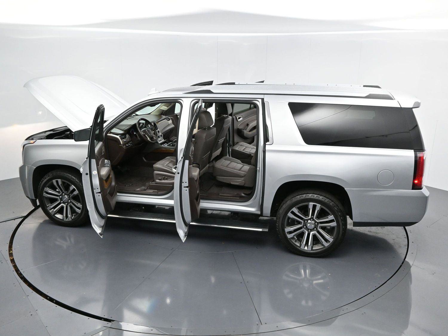 Used 2019 GMC Yukon XL Denali w/ Denali Ultimate Package image 44