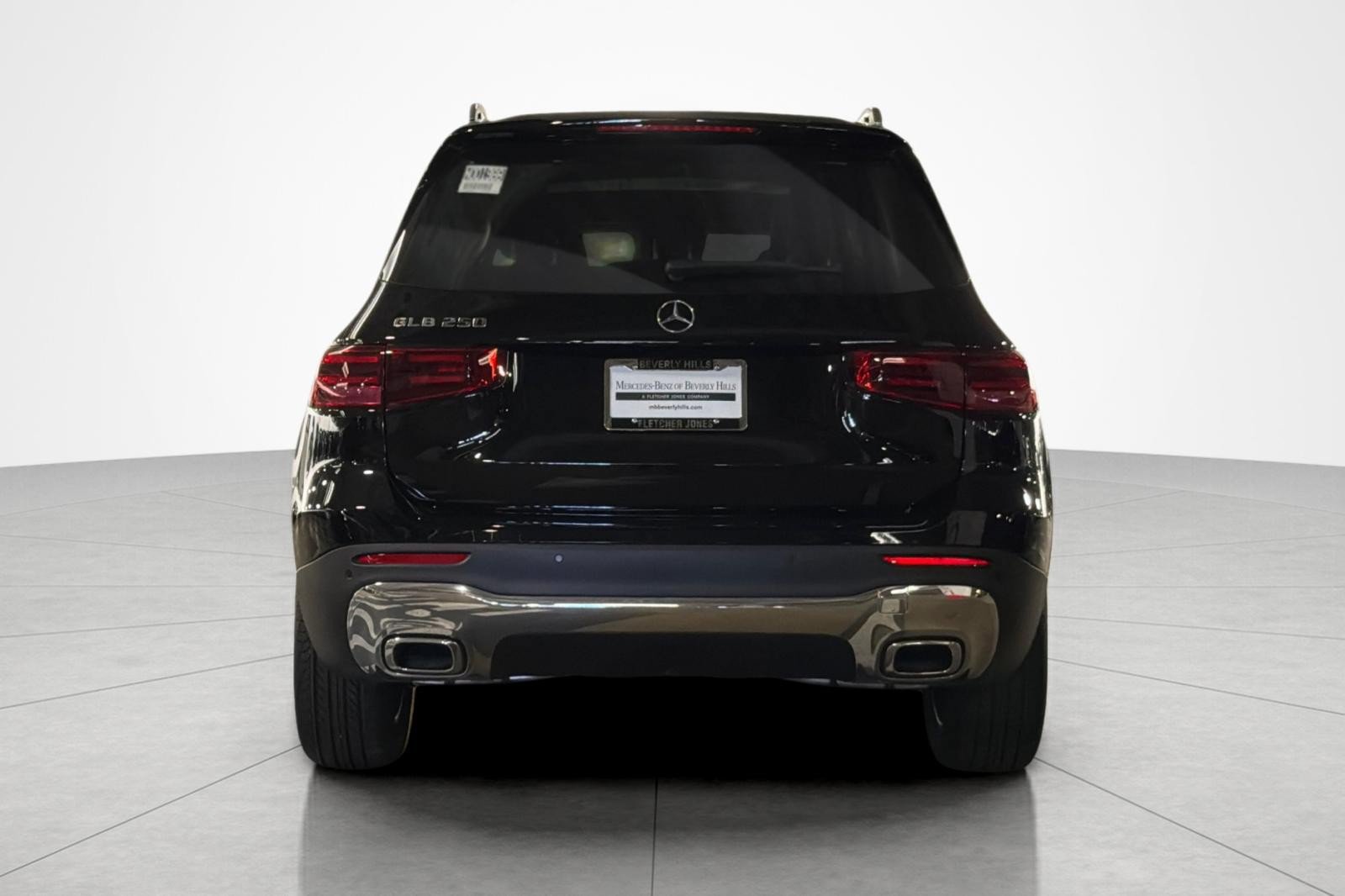 New 2026 Mercedes-Benz GLB 250 image 4