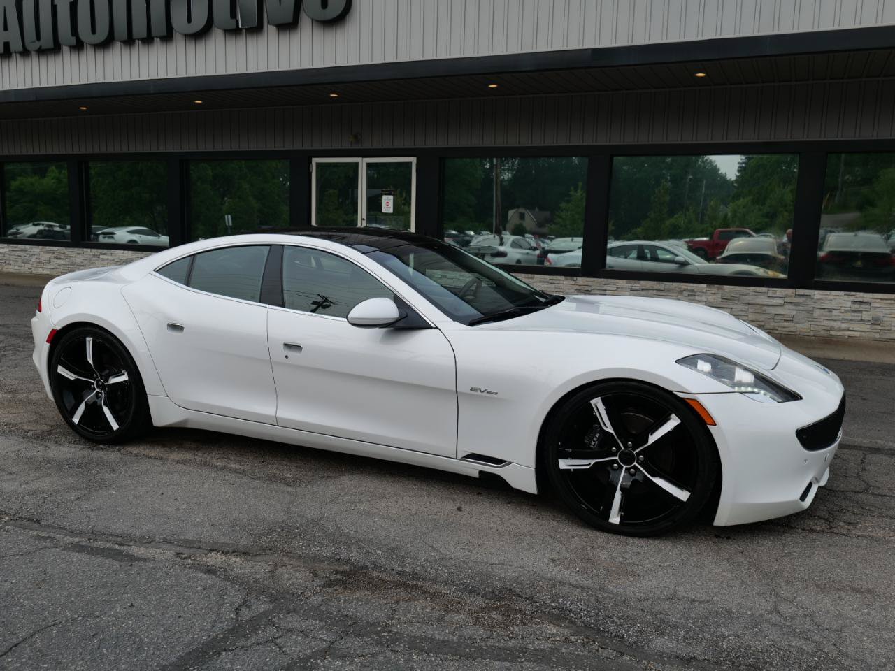 Used 2012 Fisker Karma EcoSport RWD image 3