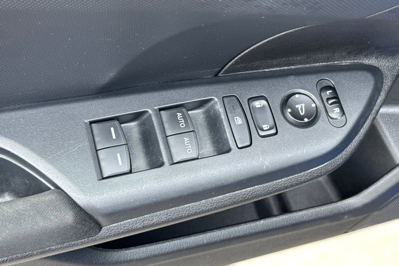 Used 2019 Honda Civic Sport image 13