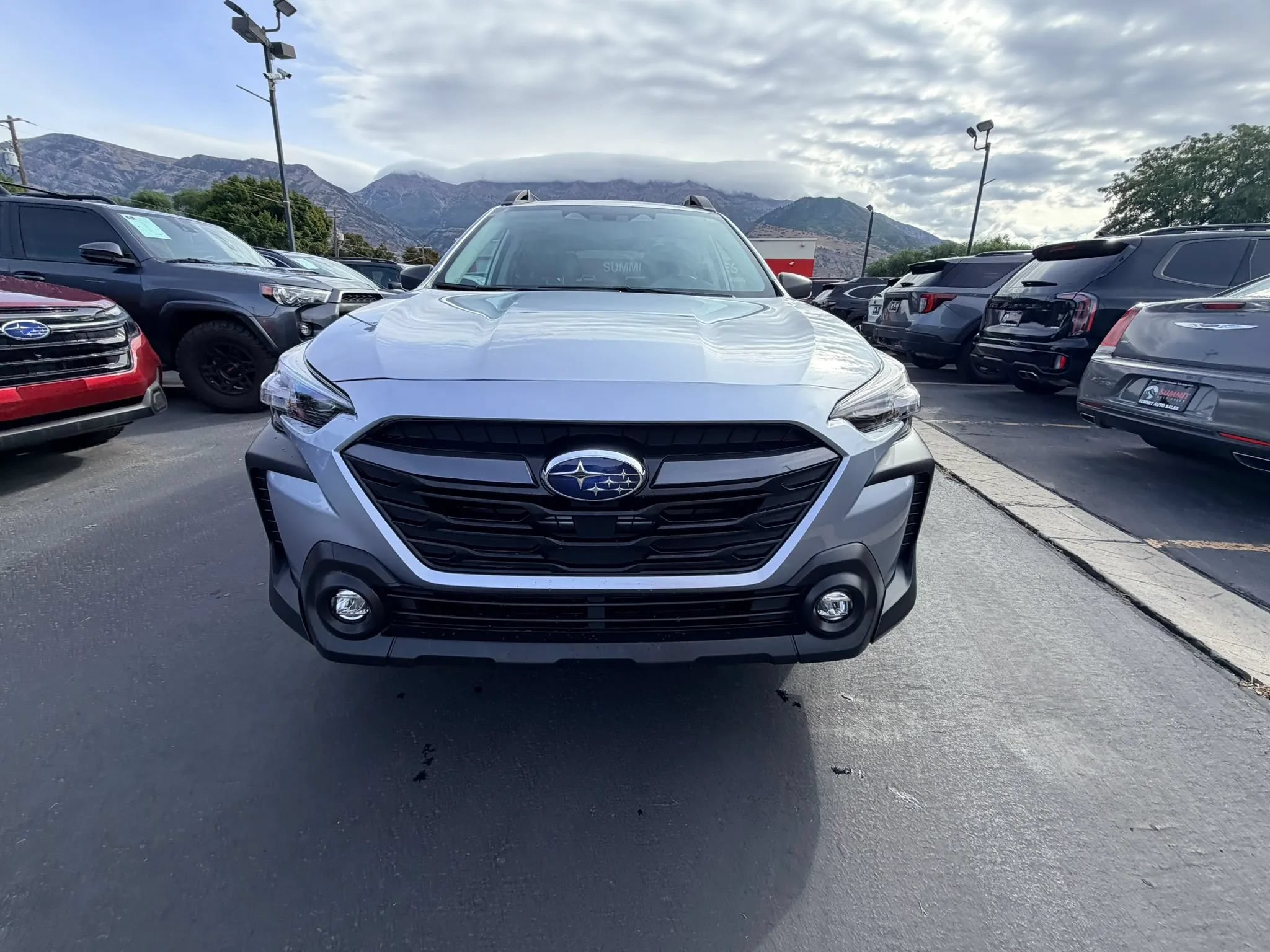 Used 2025 Subaru Outback AWD/4WD image 9