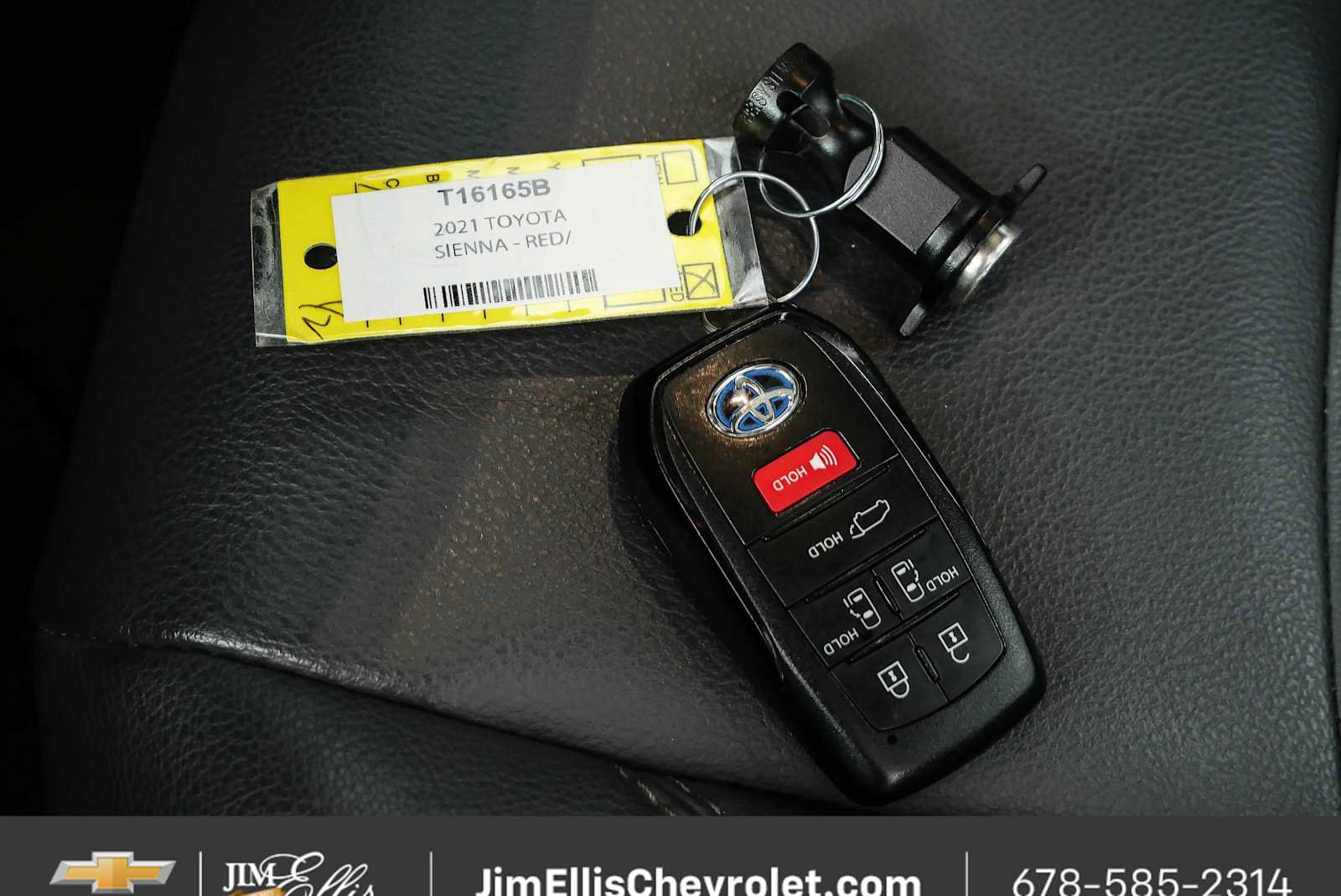 Used 2021 Toyota Sienna XSE w/ XSE Plus Package FWD image 41