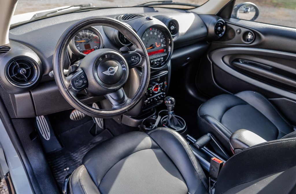 Used 2015 MINI Cooper Paceman S FWD image 14