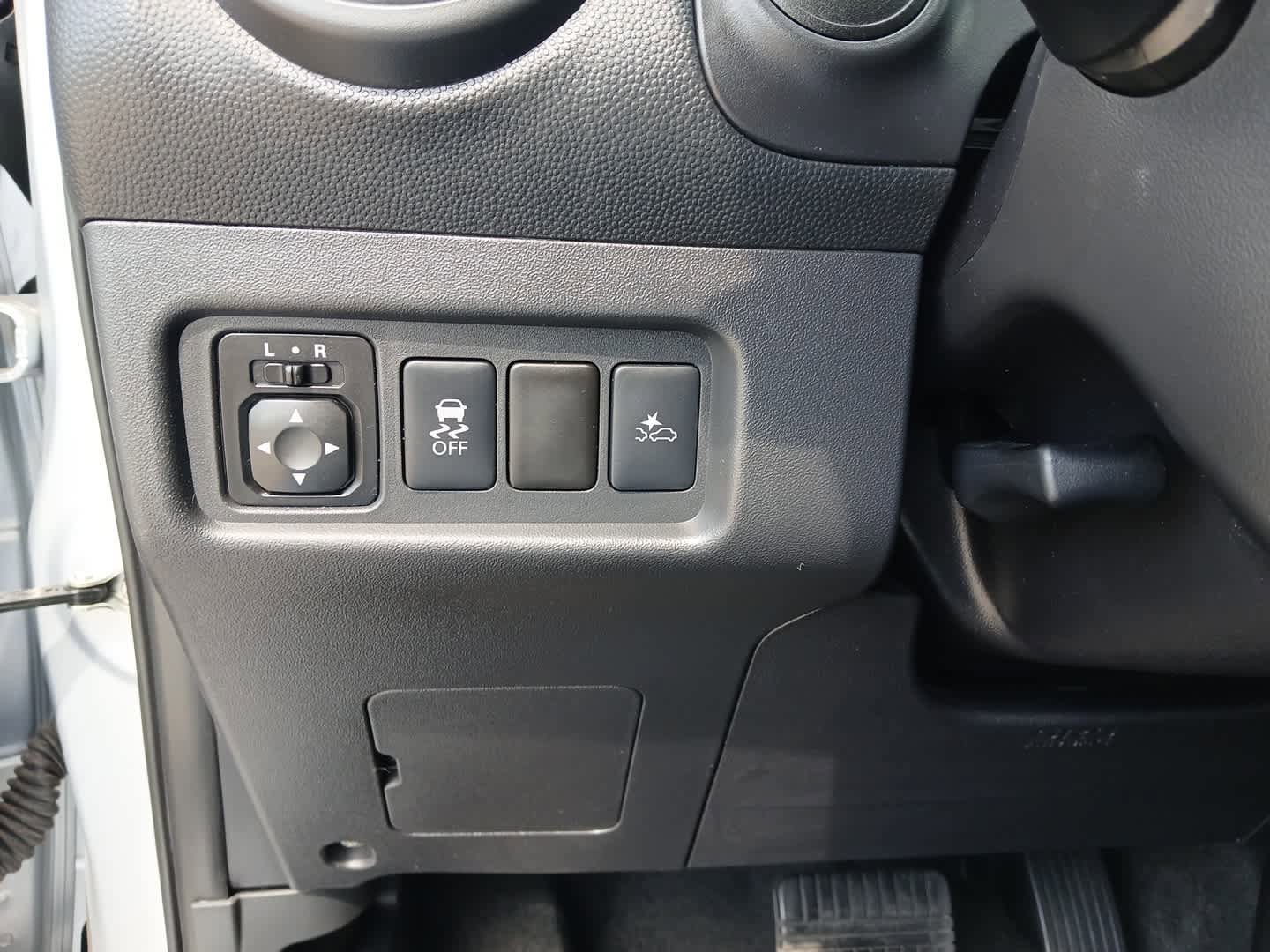 Used 2024 Mitsubishi Mirage ES image 29