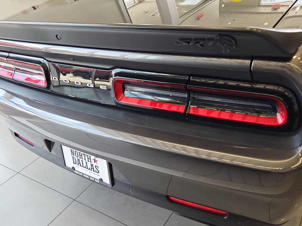 Used 2023 Dodge Challenger SRT Hellcat w/ Driver Convenience Group RWD image 6