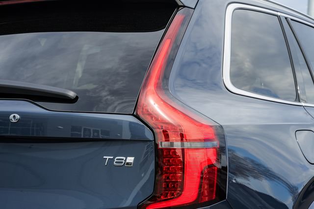 New 2026 Volvo XC90 T8 Plus w/ Protection Package Premier AWD/4WD image 8