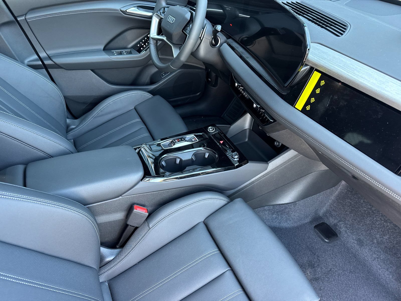New 2027 Audi Q6 e-tron Premium Plus AWD/4WD image 16