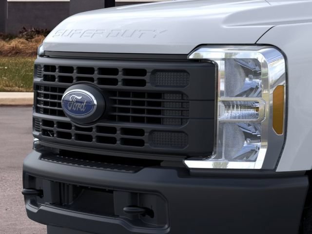 New 2026 Ford F250 XL w/ XL Driver Assist Package AWD/4WD image 17