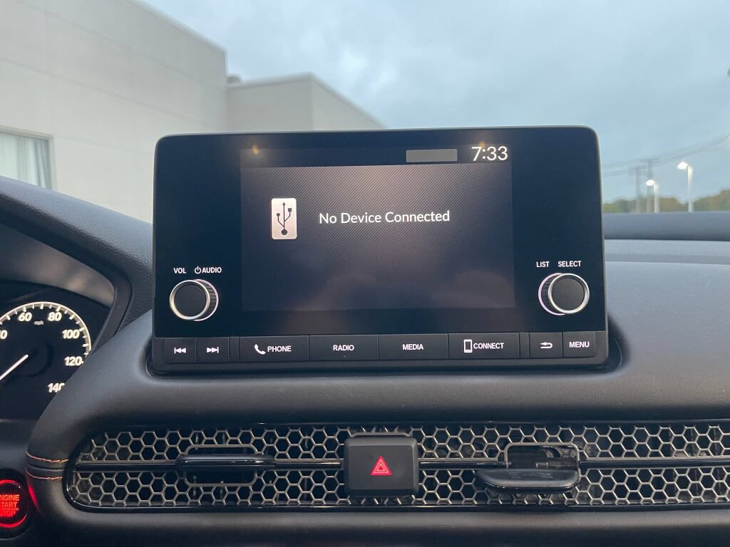 Certified 2025 Honda HR-V Sport image 9