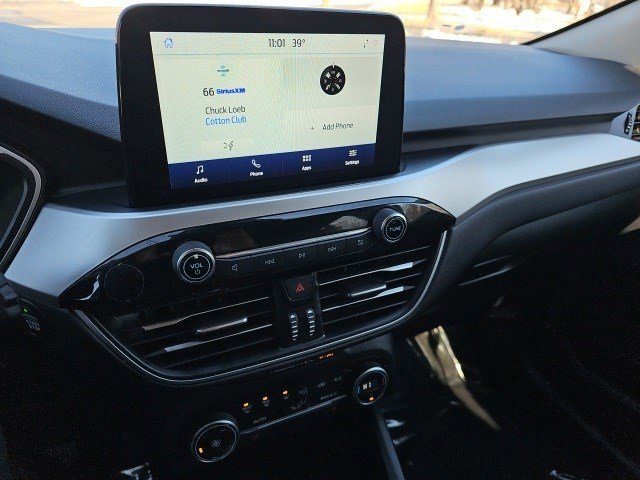 Used 2020 Ford Escape SE Sport image 22