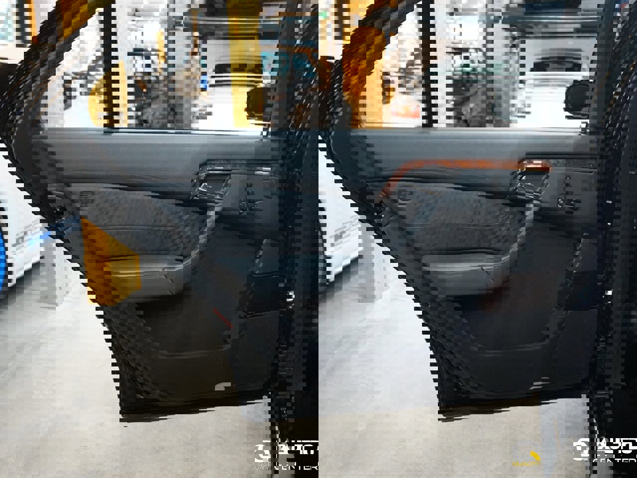 Used 2003 Mercedes-Benz S 600 image 34