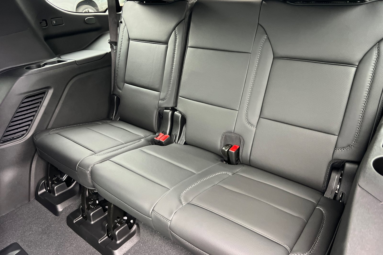 New 2026 GMC Yukon Denali w/ Advanced Technology Package image 15