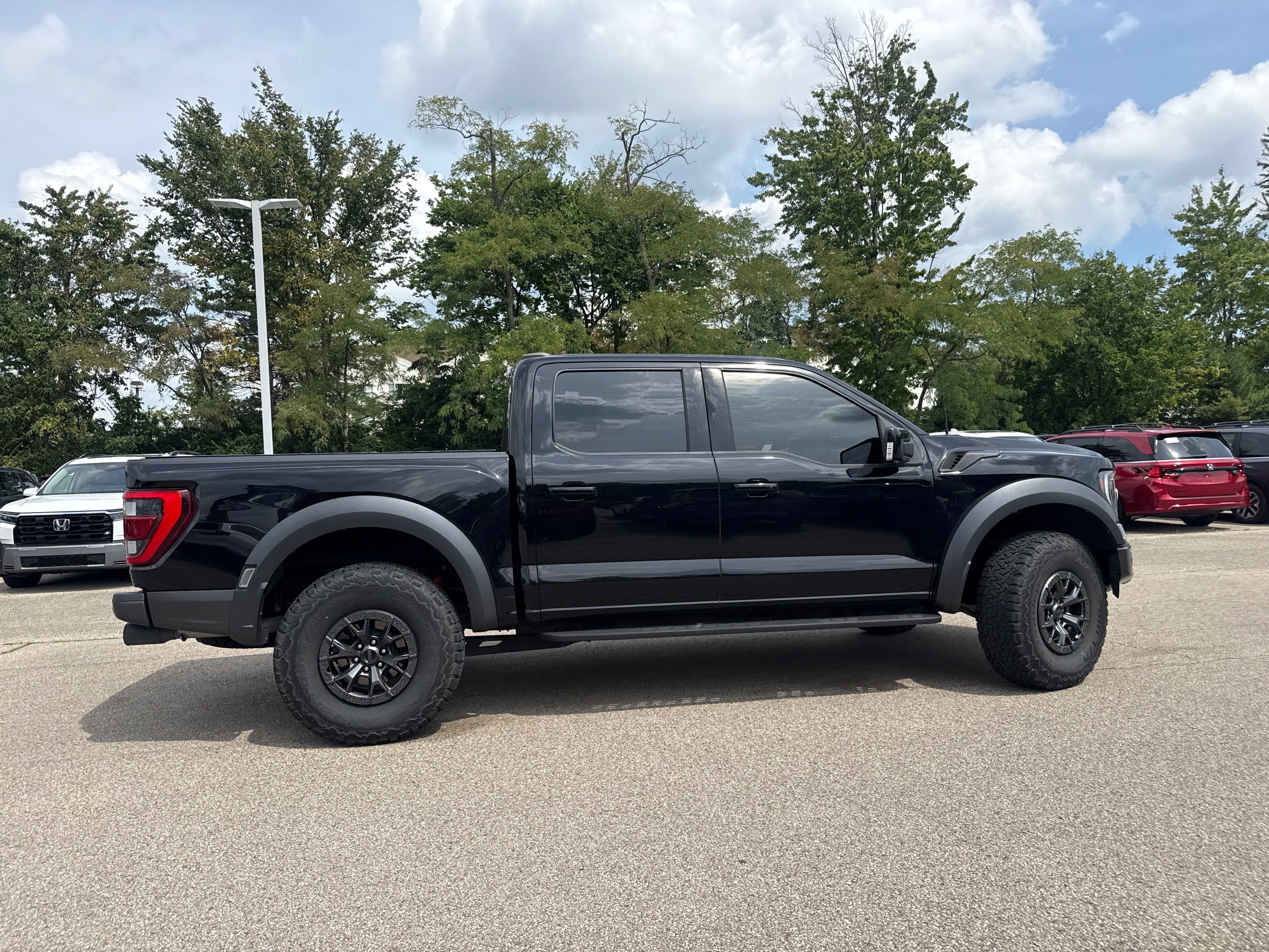 Used 2022 Ford F150 Raptor w/ Raptor 37 Performance Package AWD/4WD image 32