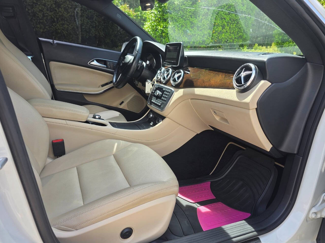 Used 2014 Mercedes-Benz CLA 250 image 34