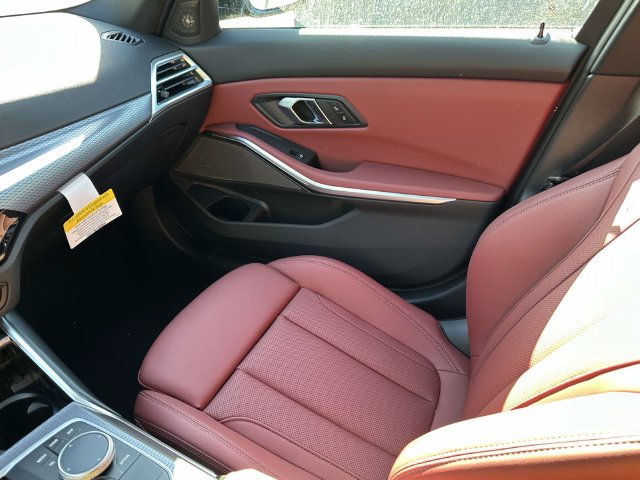 New 2026 BMW 330i xDrive Sedan w/ M Sport Package AWD/4WD image 18