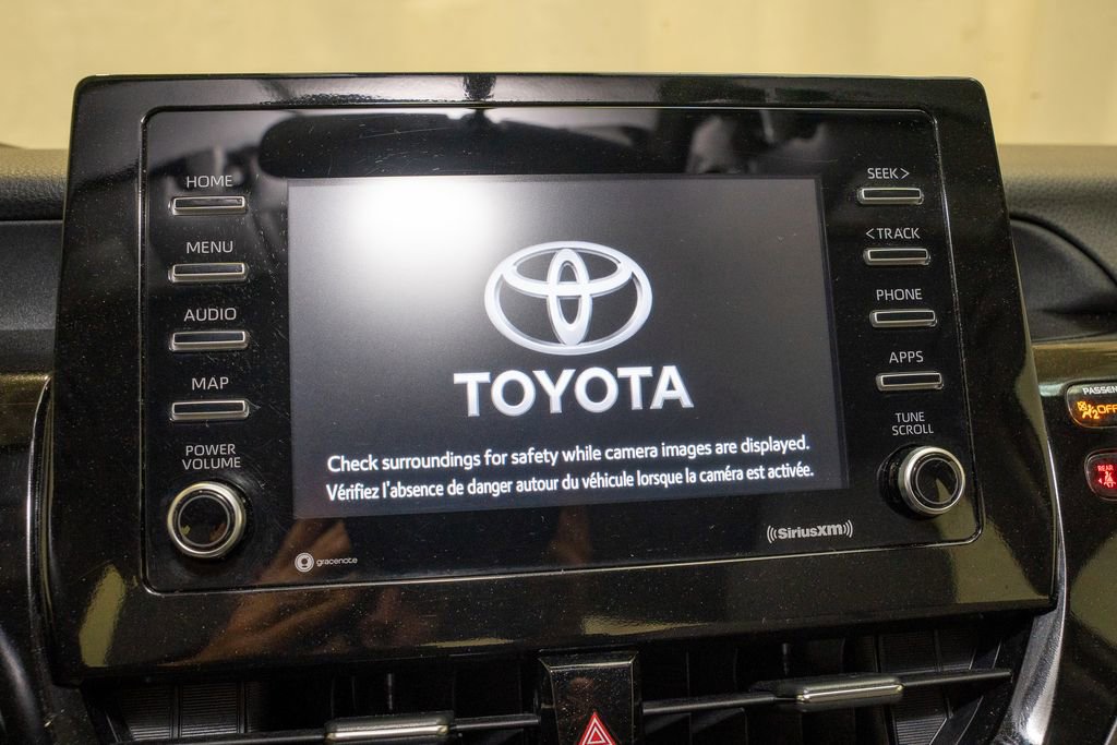 Used 2024 Toyota Camry SE image 11