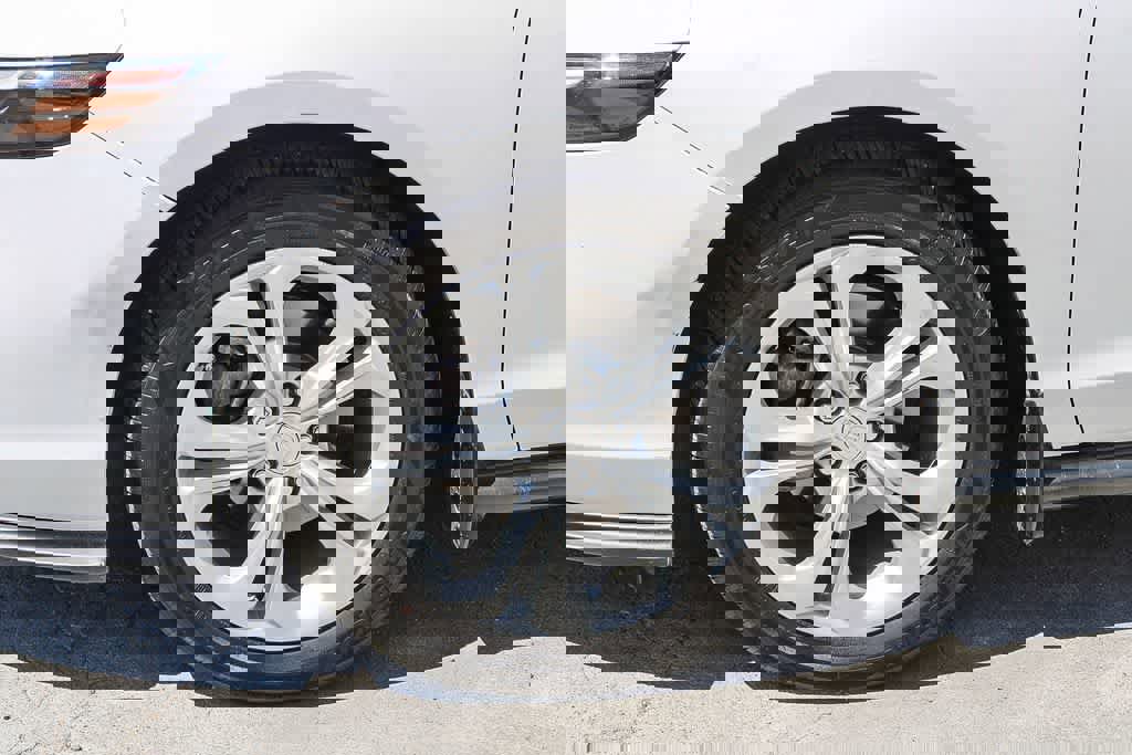 Used 2024 Honda Accord LX image 5