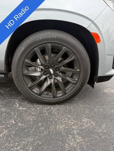 Used 2023 Cadillac Escalade Sport Platinum w/ LPO, ONYX Package image 10