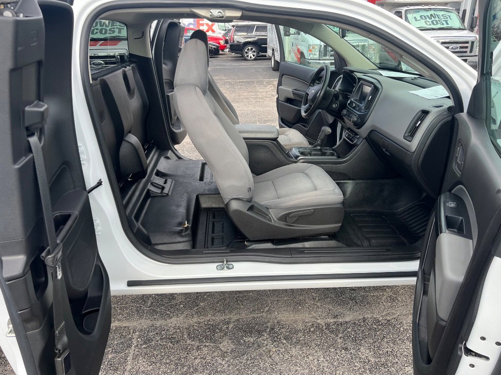 Used 2018 Chevrolet Colorado W/T image 9