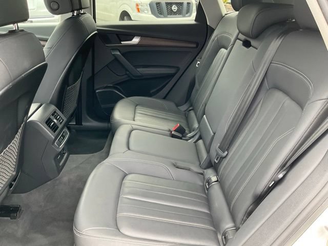Used 2021 Audi Q5 2.0T Premium Plus w/ Premium Plus Package AWD/4WD image 18