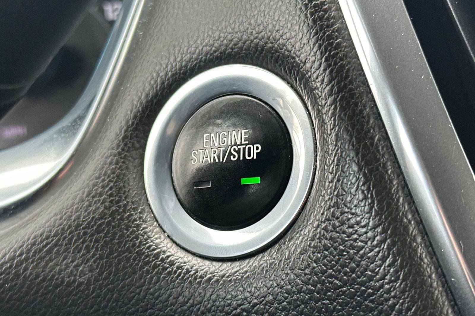 Used 2018 Chevrolet Traverse LT image 23