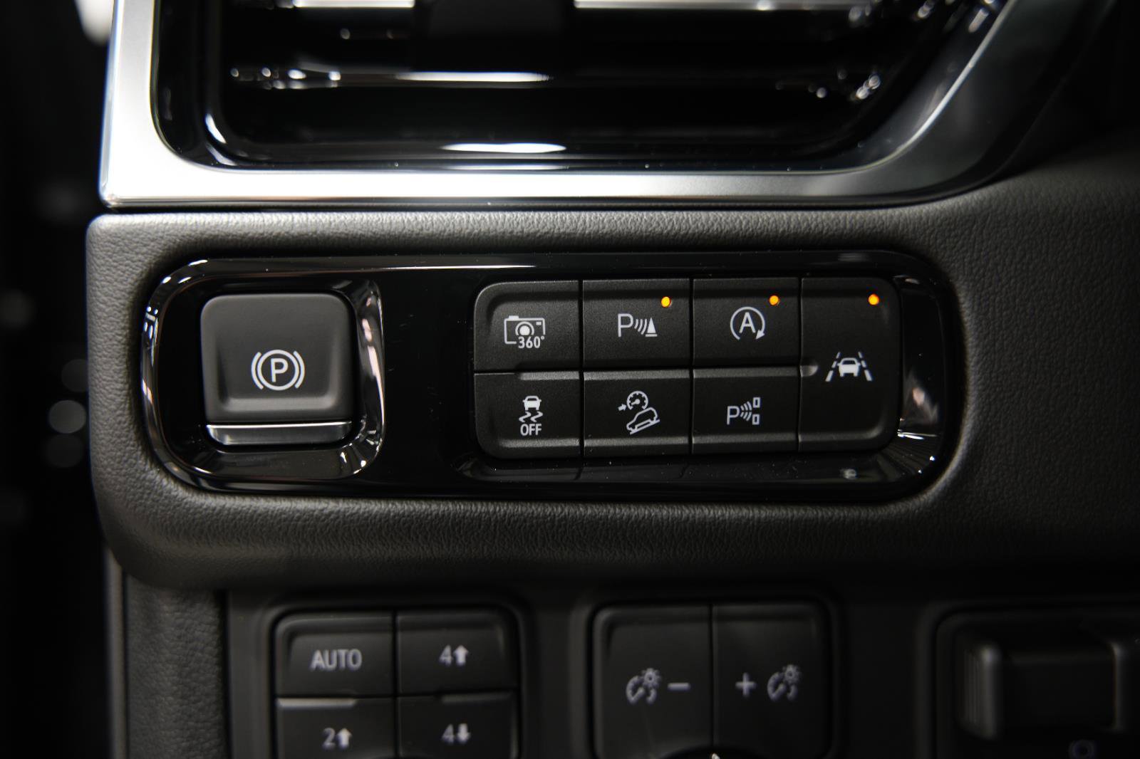 New 2026 GMC Yukon XL Elevation w/ Elevation Premium Package AWD/4WD image 33