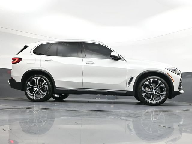 Used 2023 BMW X5 xDrive40i w/ Premium Package AWD/4WD image 35