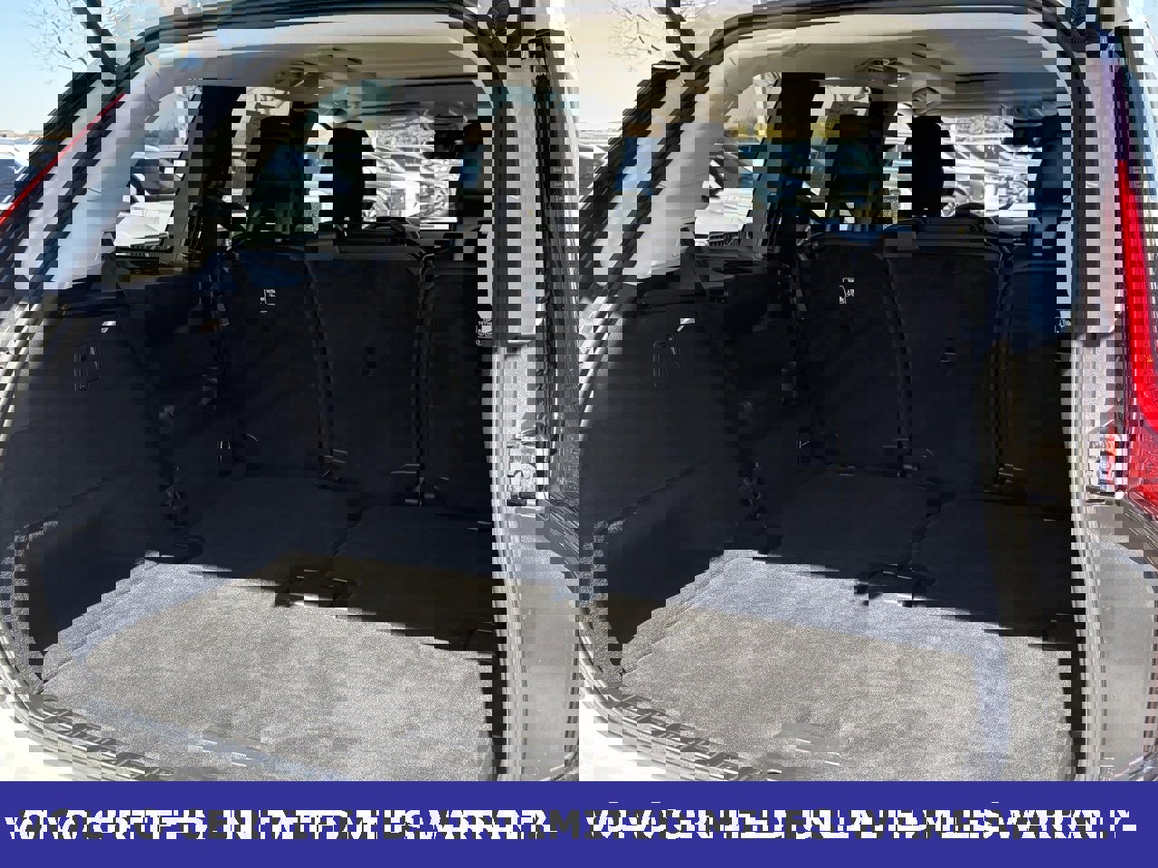 Certified 2025 Volvo XC90 B6 Plus image 38