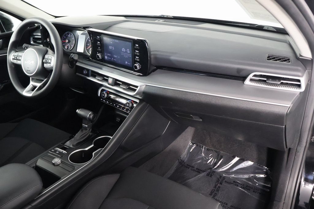 Used 2023 Kia K5 LXS FWD image 9