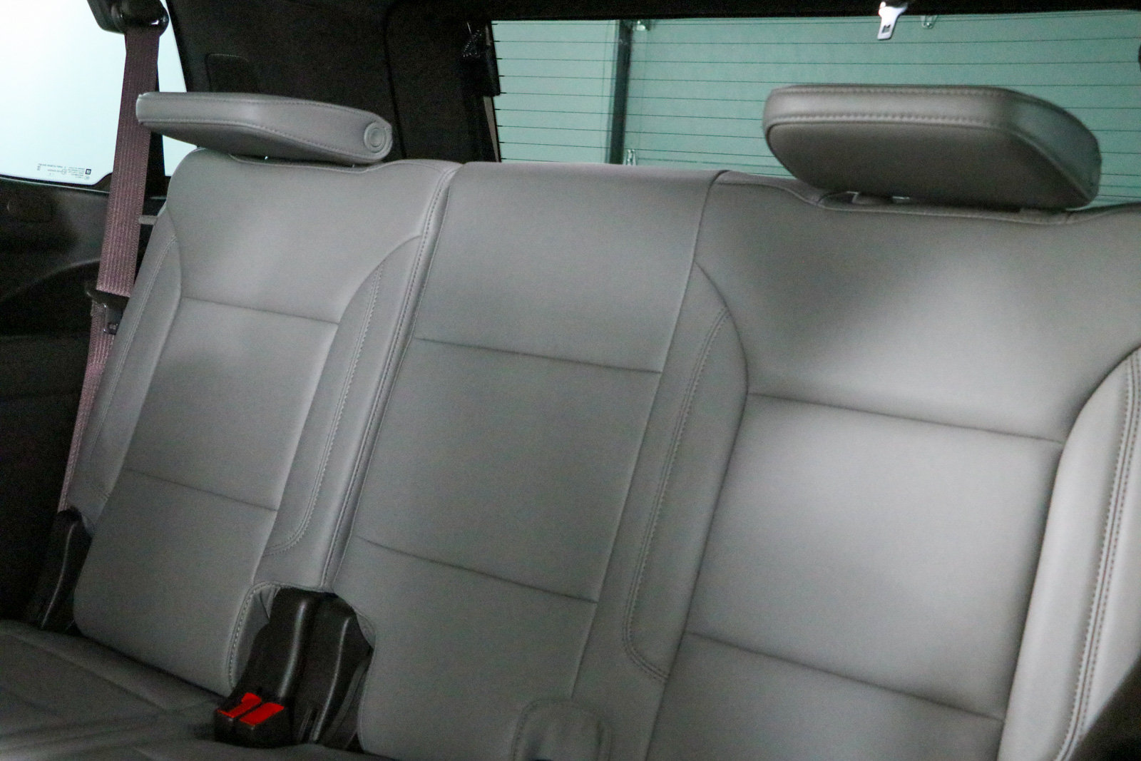 Used 2024 Chevrolet Tahoe LT w/ LT Signature Package RWD image 29