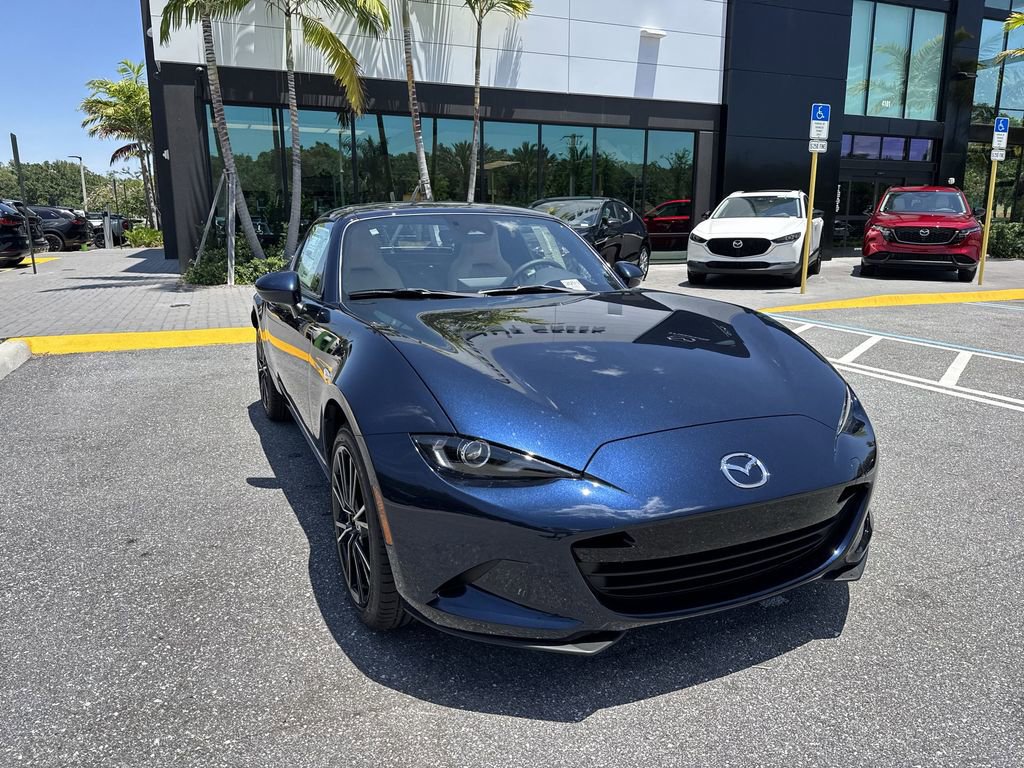 New 2026 MAZDA MX-5 Miata RF Grand Touring RWD image 7