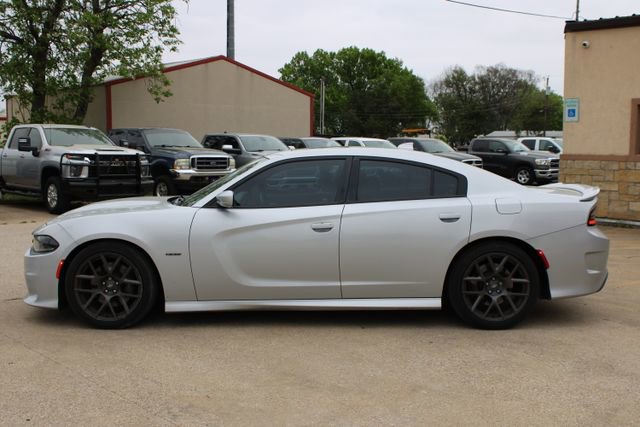 Used 2019 Dodge Charger R/T w/ Plus Group RWD image 6