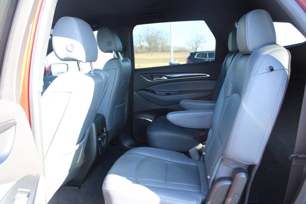 Used 2024 Buick Enclave Premium image 23