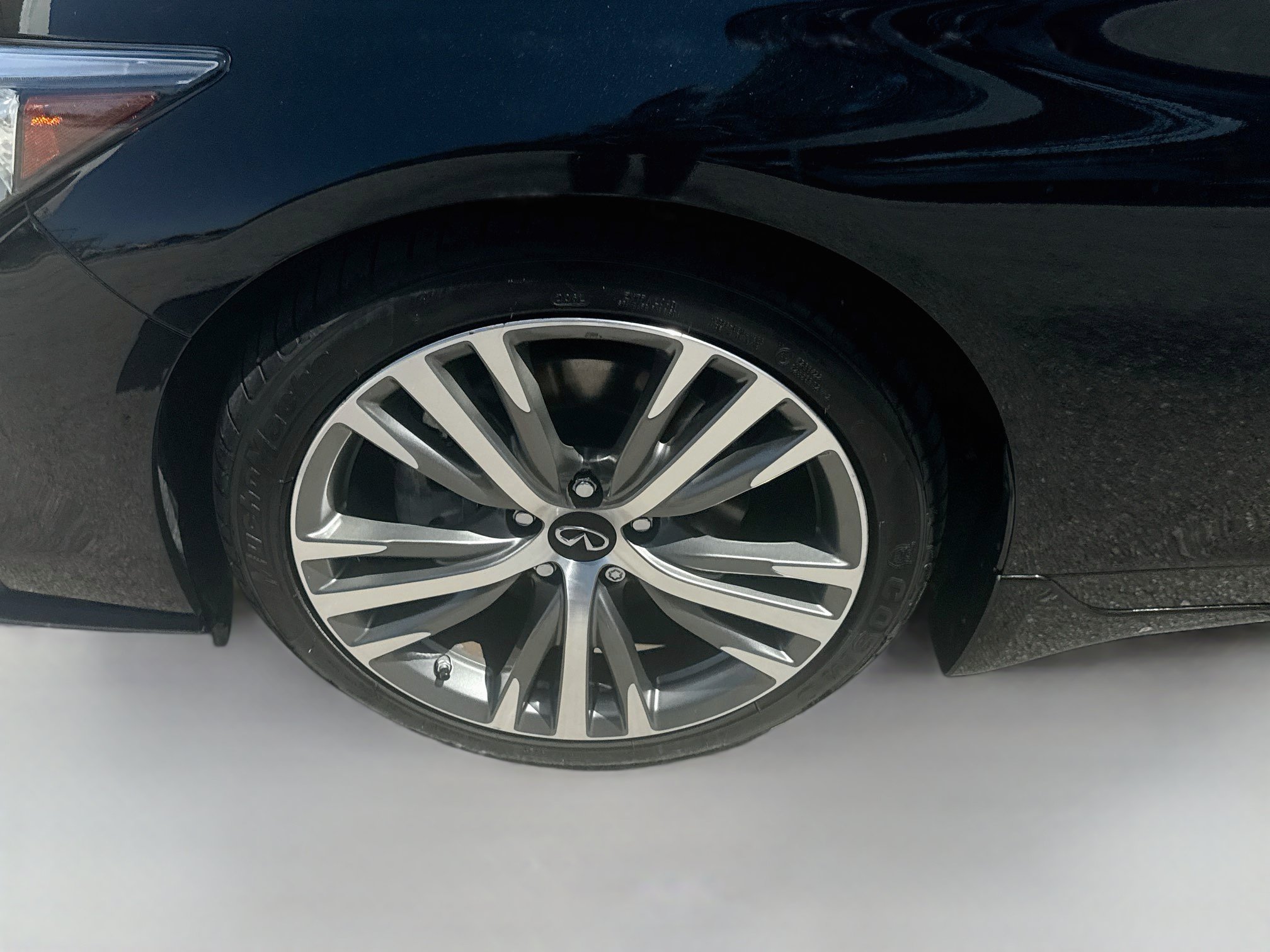 Used 2023 INFINITI Q50 Sensory RWD image 35