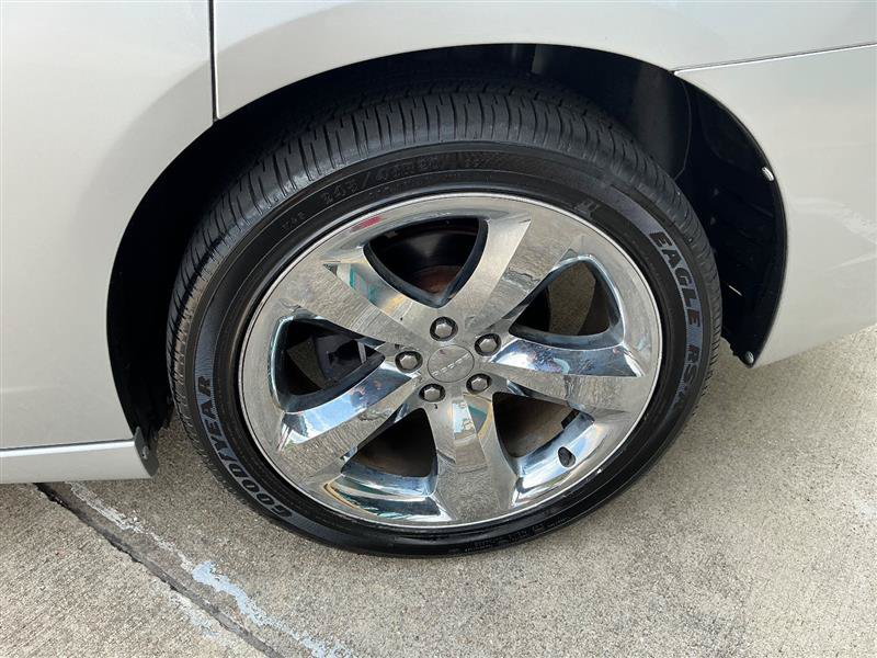 Used 2012 Dodge Charger R/T RWD image 25