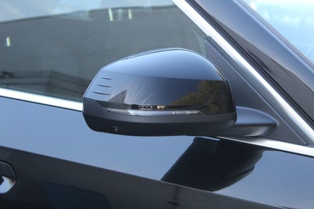 Used 2025 BMW X1 xDrive28i w/ Technology Package image 12