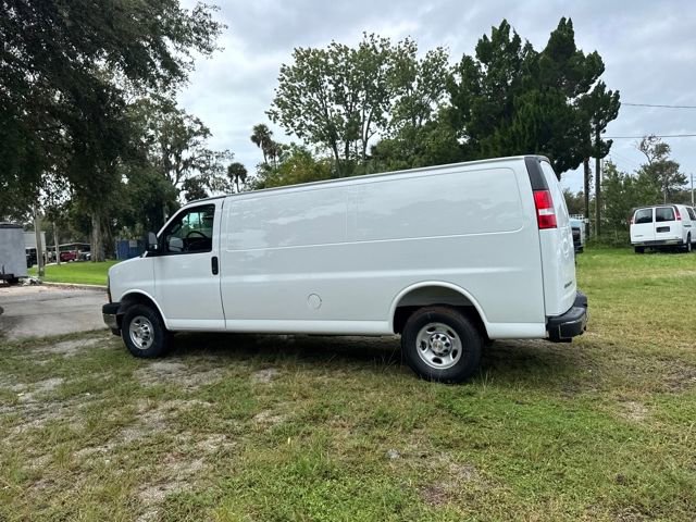 New 2025 Chevrolet Express 2500 Work Van 3D Extended Cargo Van w/ Driver Convenience Package RWD image 7
